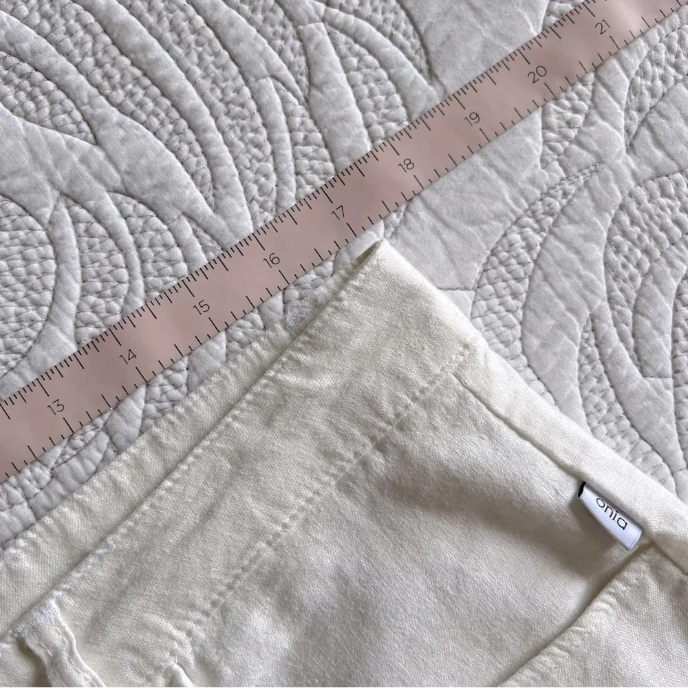 Onia White Flat Front Men’s Shorts